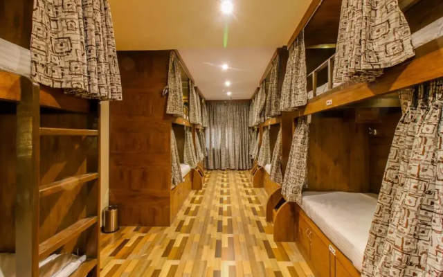 Blossom Dormitory - Hostel