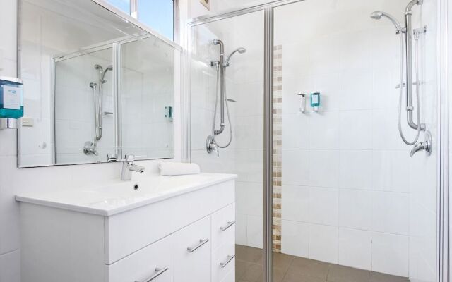 Huskisson Holiday Motel Cabins