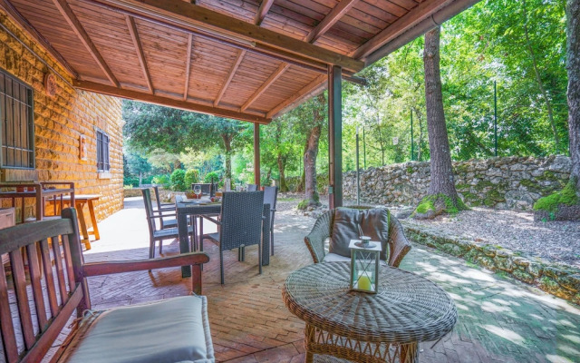 Santa Colomba House Nature And Pool