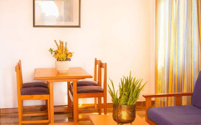 Apartamentos Monac Beach