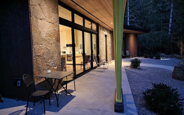 The Shed at Moon Dance