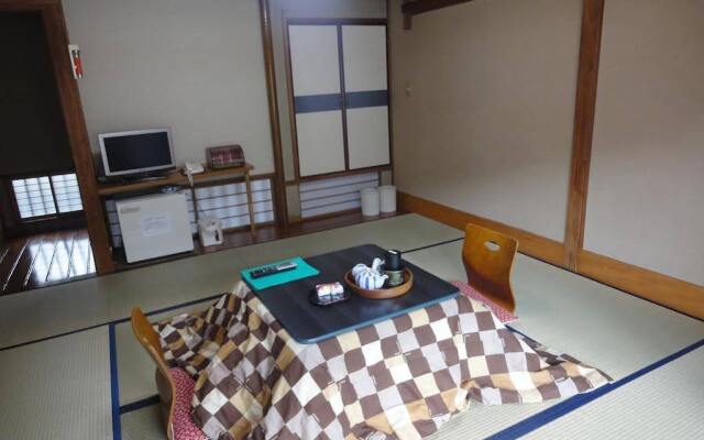 Omiya Ryokan