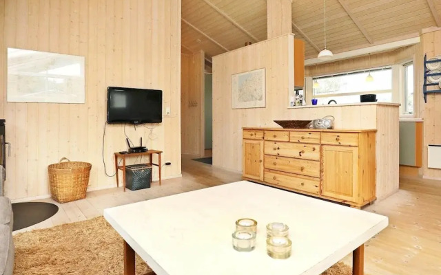 Attractive Holiday Home in Asperup With Roofed Terrace