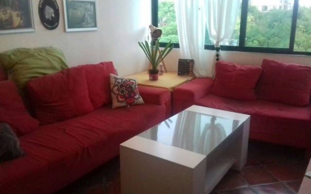 Moon Super Location 5th Avenue