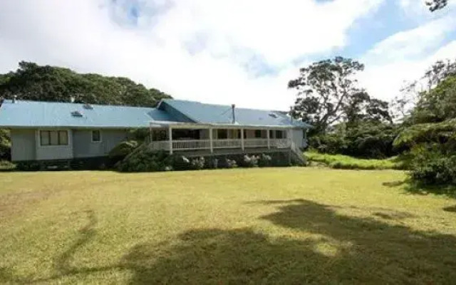 Halana Hale Vacation Rental