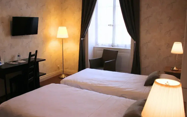 Grand Hôtel de Bourbon-Lancy - Logis - Restaurant et Spa
