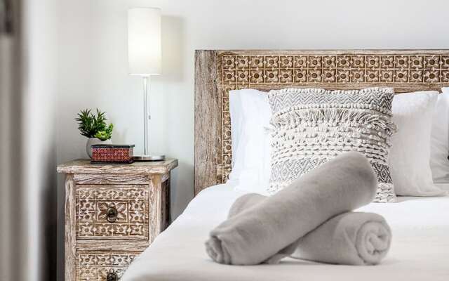 Your Luxury Escape - Byron at Clarkes