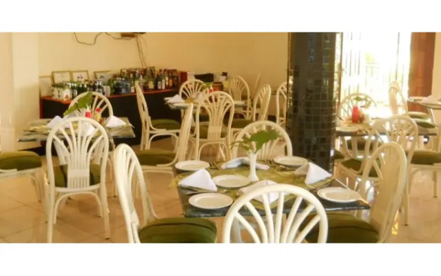 Maya Hotel