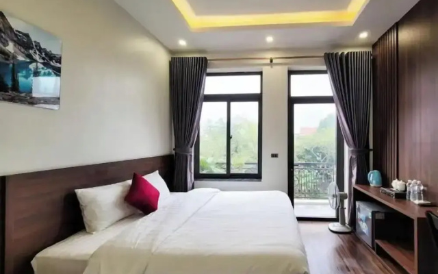 Tam Coc Harbor View Hotel & Travel