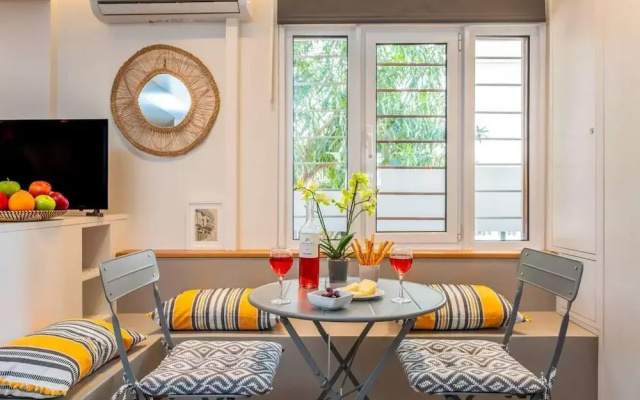 Cozy Nest at Acropolis Footsteps