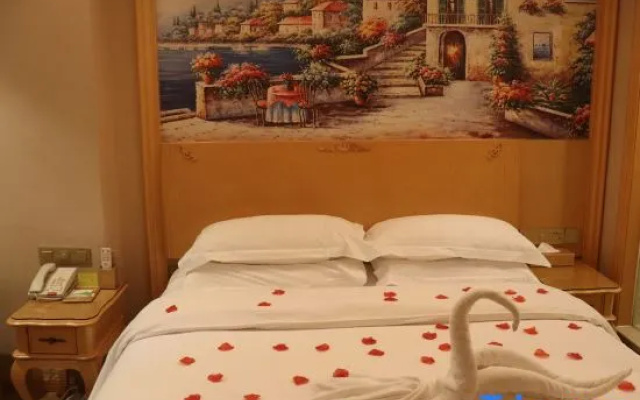 Vienna Hotel (Qianlingshan Park West Yan'an Road Metro Station) – Guest Rooms – Guiyang