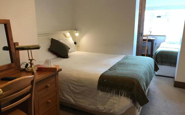 Ryan's River Lodge B&B