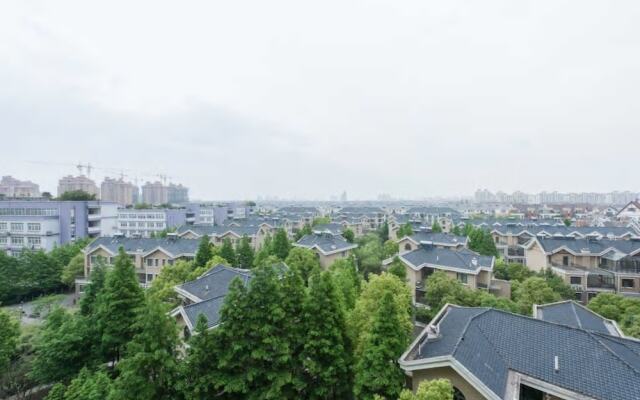 Xiaoqin Home near Joaotong University, Zizhu Park