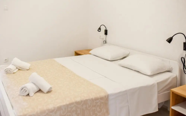 Nice Apartment in Makarska With Wifi and 3 Bedrooms
