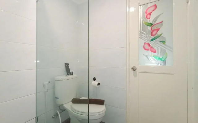 Cozy Stay Studio Room At Altuz Seturan Yogyakarta Apartment
