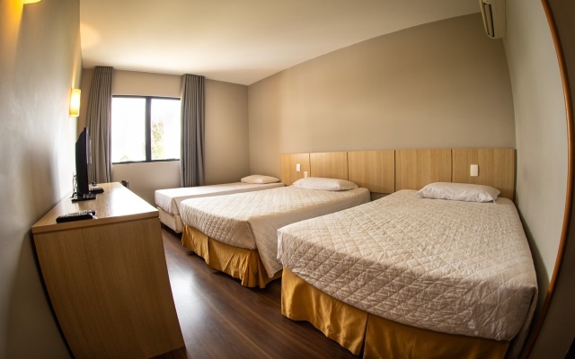 Hotel Campo Largo Express