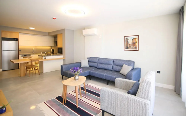 Krem Marin Suits Otel