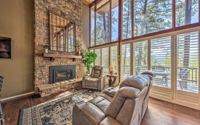 Hot Tub, Game Room & Sauna: Ruidoso Hideaway!