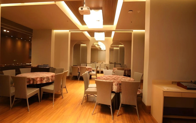 Hotel Sai Palace Grand Malad