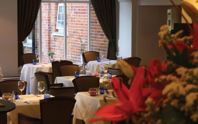 Best Western Plus Moat House Reading