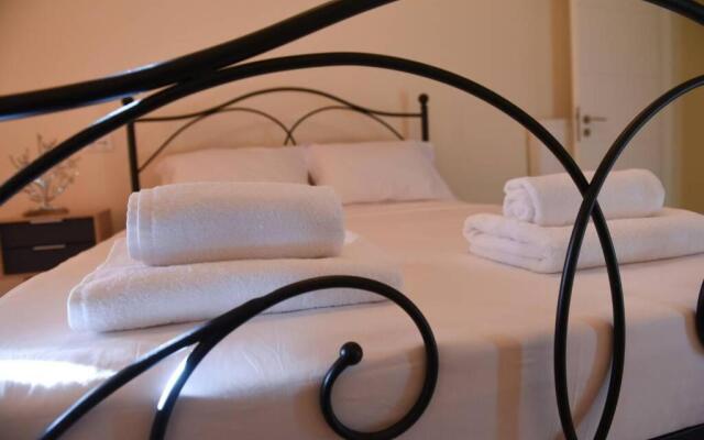 Dr Vasi Holidays House