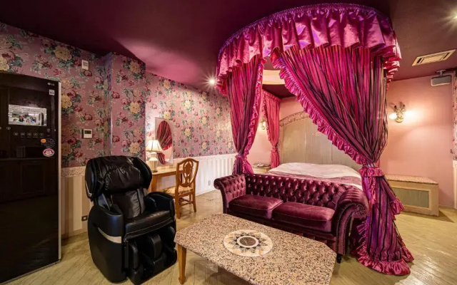 Hotel LaLa (Adult Only)
