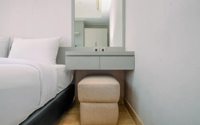 Elegant And Comfy 2Br At Menteng Park Apartment