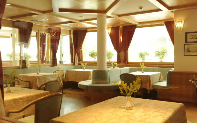Hotel Montana