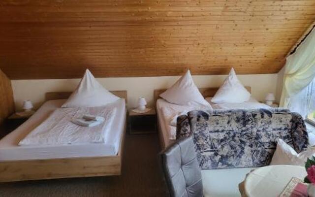 Herberge zur Engelwiese & Pension Gerlach