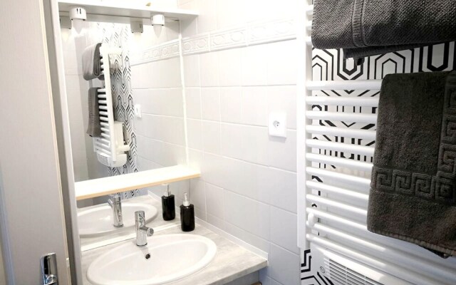 Studio in Montargis, with Wifi
