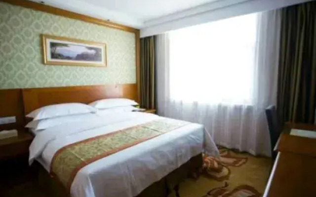 Viana Hotel (Qingdao Huangdao)
