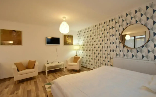 Neferprod Apartments - IS - CAM 05