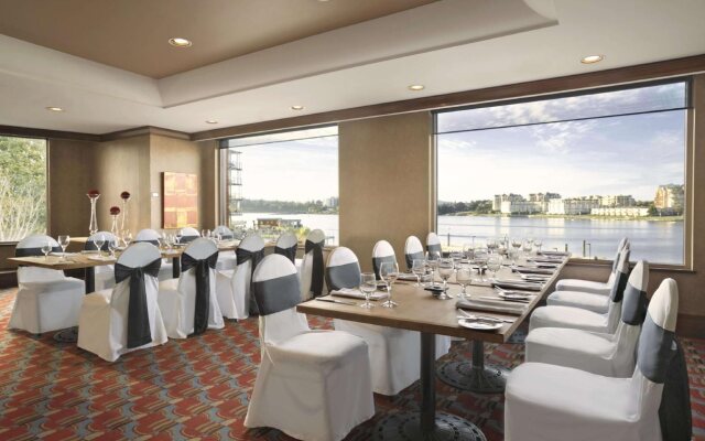 Coast Victoria Hotel & Marina by APA