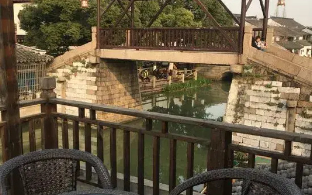 Wangshuilou Inn