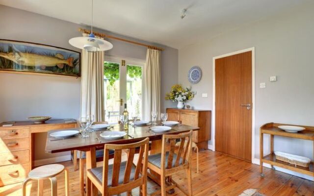 Holiday Home Mixtow Pill