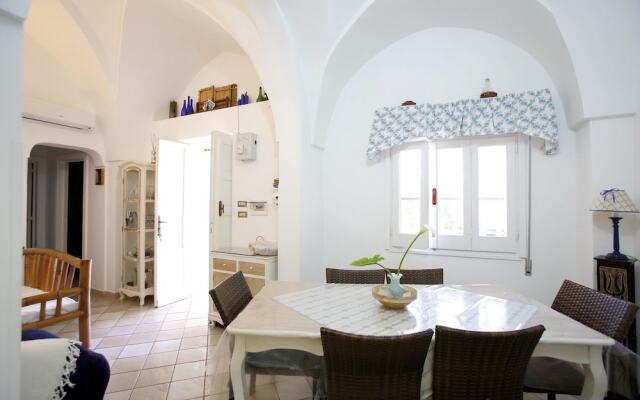 House With 2 Bedrooms in San Vito dei Normanni, With Enclosed Garden -