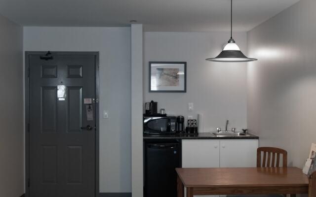 The Windermere Manor Hotel & Conference Center