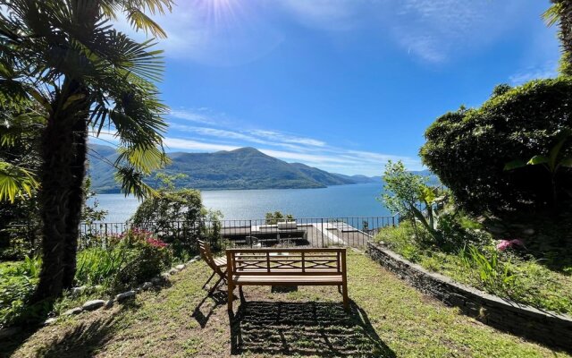 Peace Over the Lake Room 1