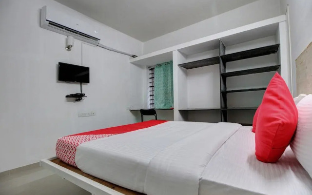 Sri Sharu Enclave By OYO Rooms