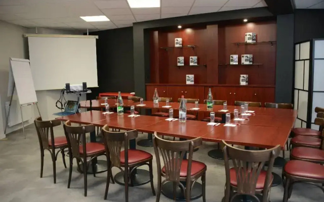 The Originals City, Hôtel Hélios