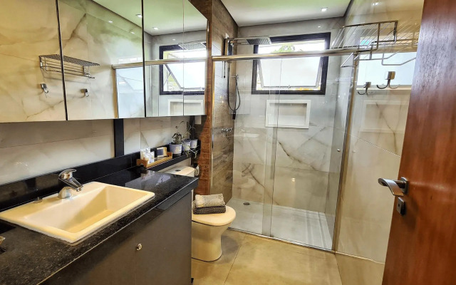 Loft Lindo com Ar Condic, WIFI, Perto de Capivari