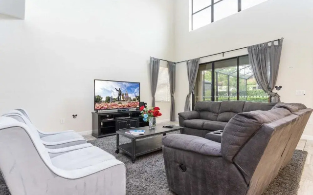 Spacious home near Disney Parks