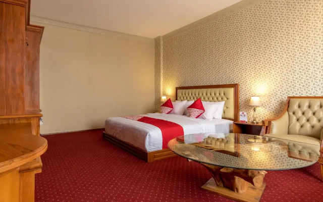Mutiara Hijau Suites Syariah By OYO Rooms