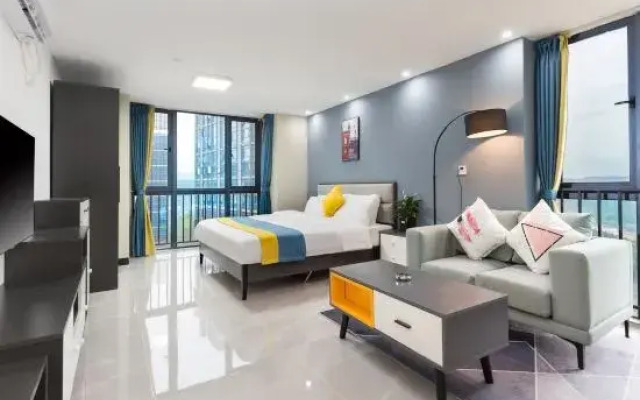 No.1 Apartment (Guangzhou Luogang Agile Plaza Shuixi Metro Station)