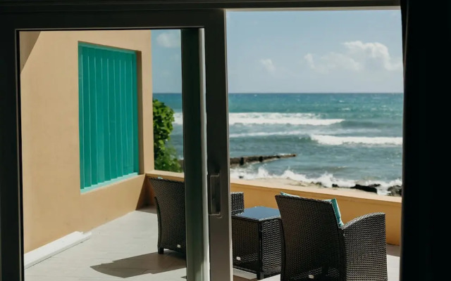 Grapetree Bay Hotel & Villas