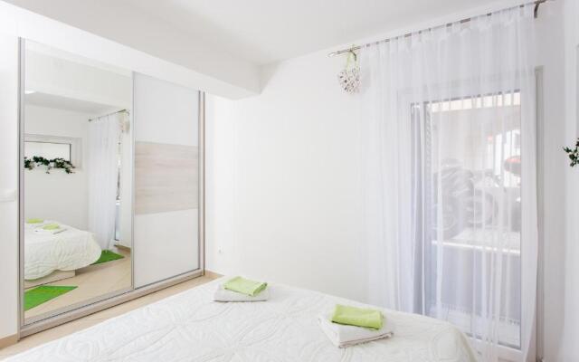 Apartment Pekoc
