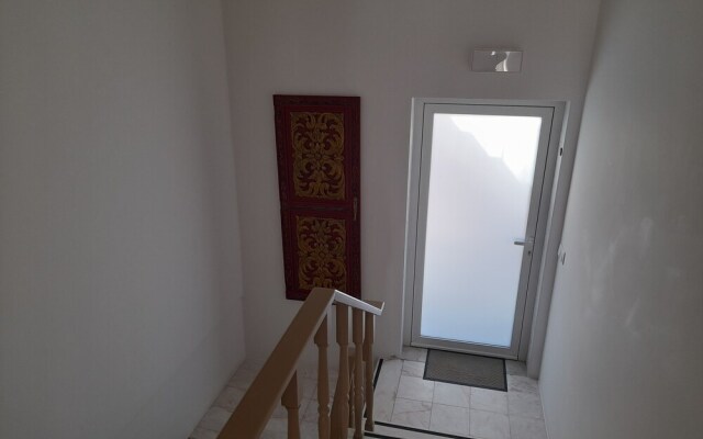 Hall 92