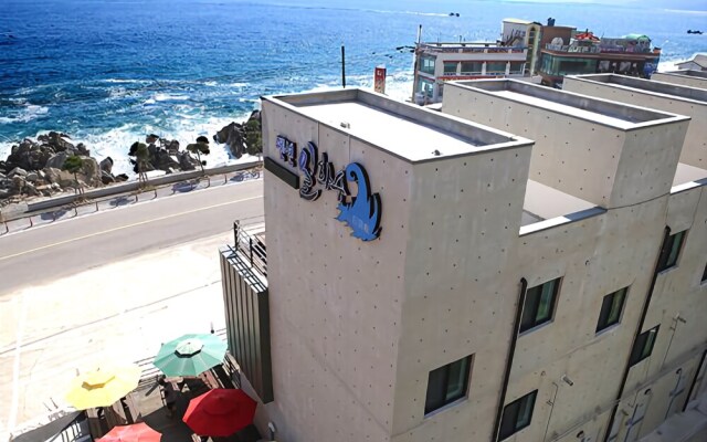 Yeongdeok Ilhwasu Pension