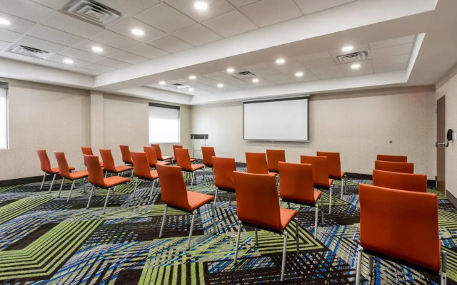 Holiday Inn Express & Suites Miramar