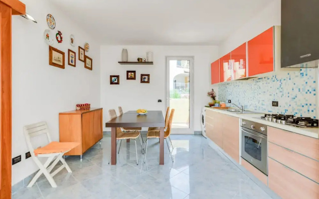 Lovely Apartment with Sea View Terrace